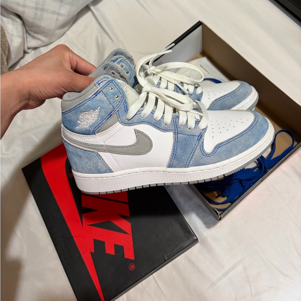 UNC Jordan Ones